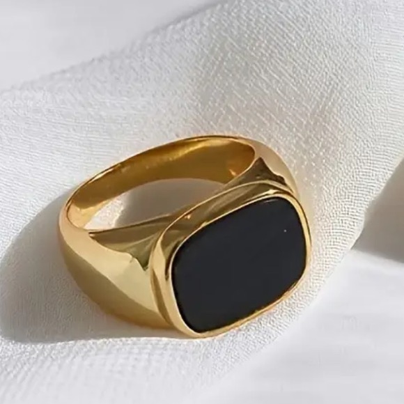 Gold and Black Men's Ring - Picture 1 of 3
